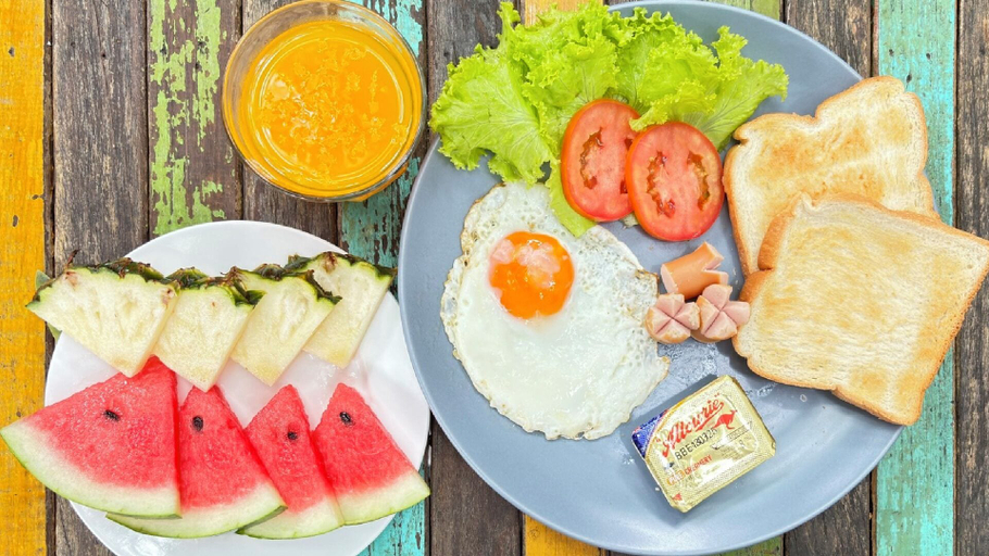 Food & Drinks 3, Here We Go Bangkok, Phra Nakhon