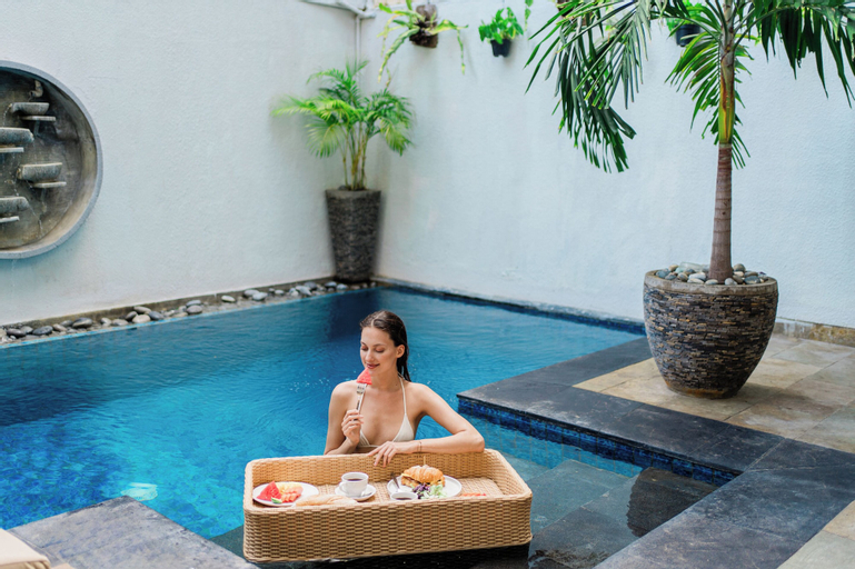 Swimming Pool 26