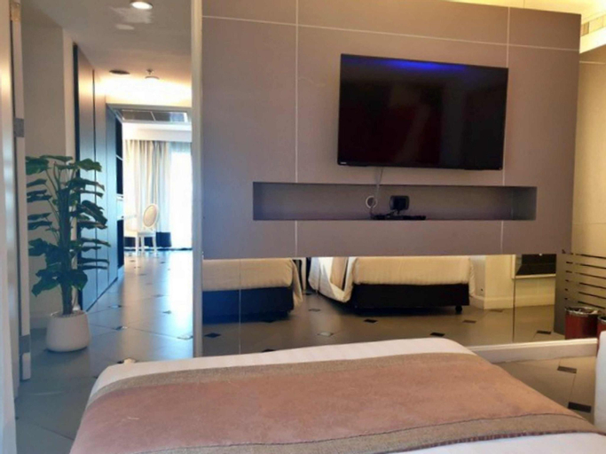 Bedroom 16