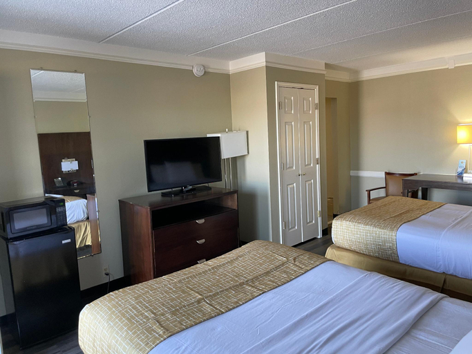 Bedroom 24