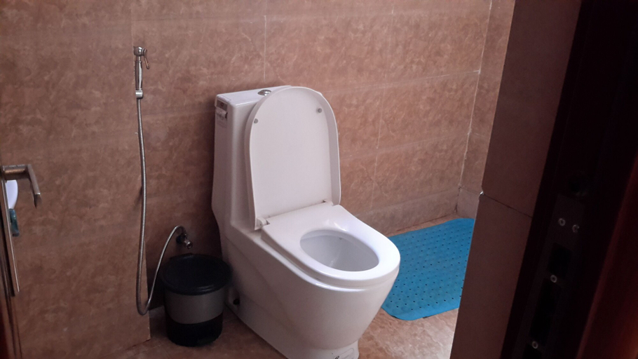 Bathroom 2, Nemudat Hotel, Addis Abeba