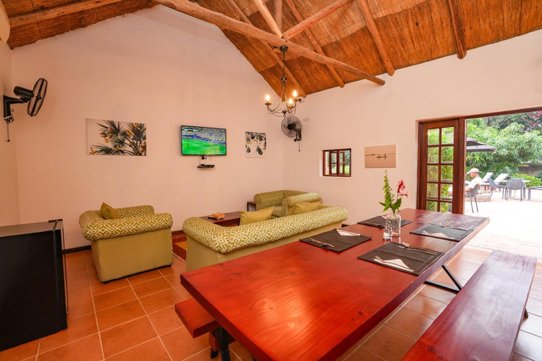 Others 5, 2 bed Apartment With Pool - 2126, Hwange