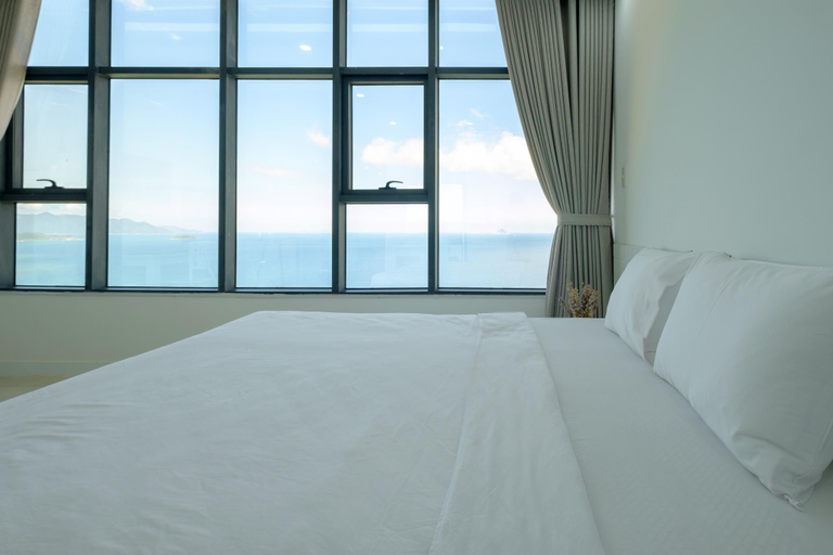 Bedroom 12
