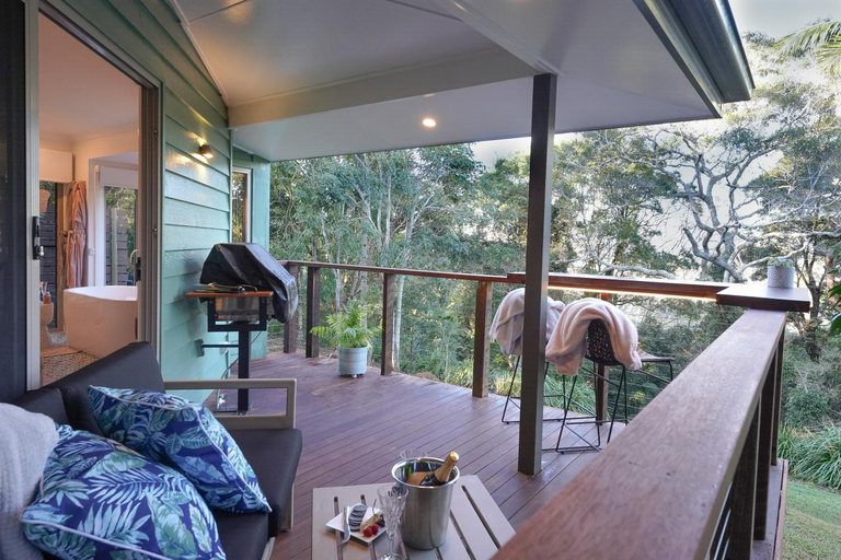 Others 3, Lovestone Cottages Montville, Maroochy