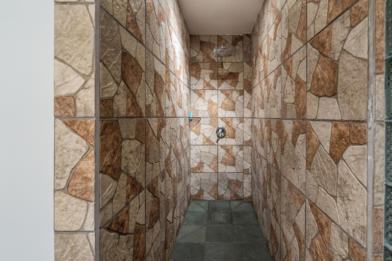 Bathroom 6