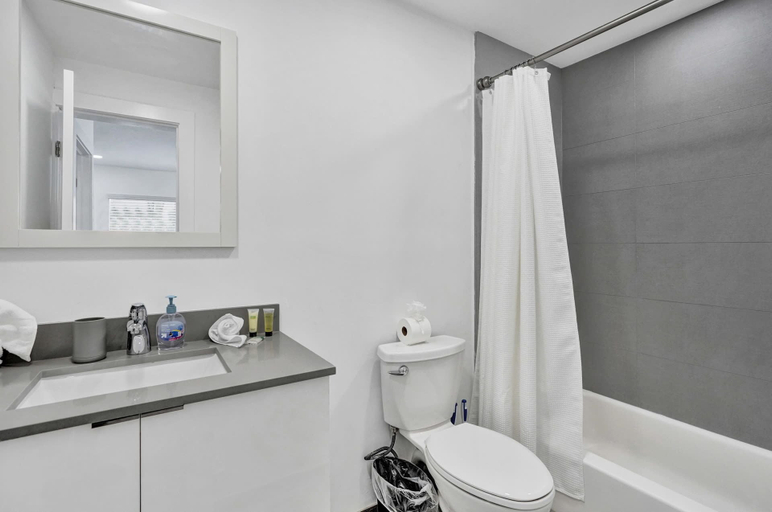 Bathroom 4, Beach Vibes Villa - Close to Beach, Broward