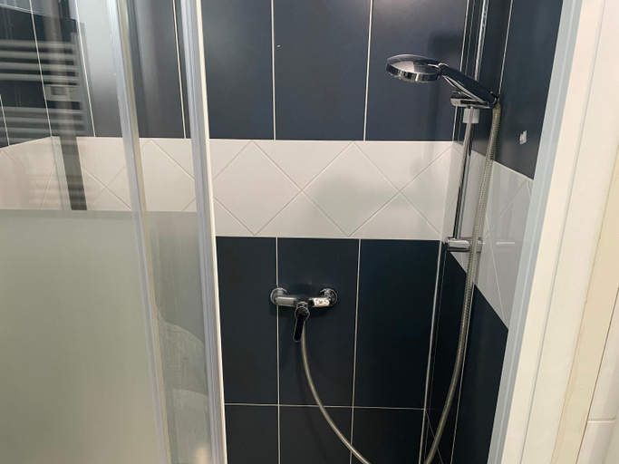 Shower 3, Studio pre de Disney, Seine-et-Marne