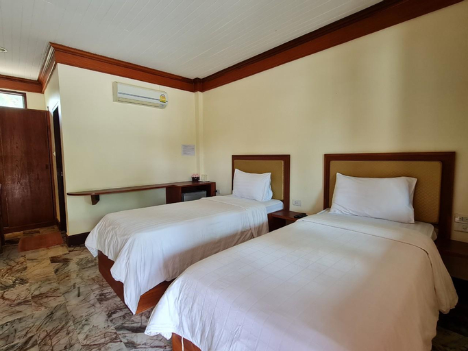 Bedroom 6