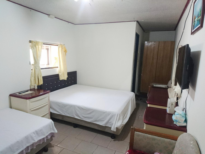 Bedroom 8