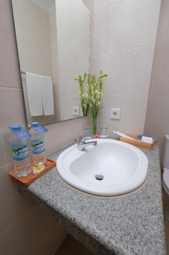 Bathroom 9