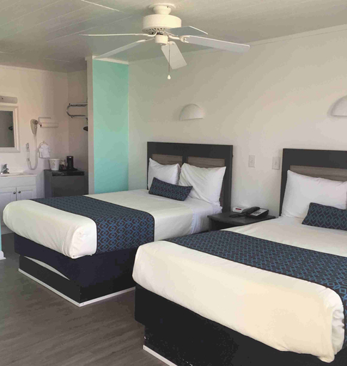 Bedroom 3, Ocean Crest Motel, Brunswick
