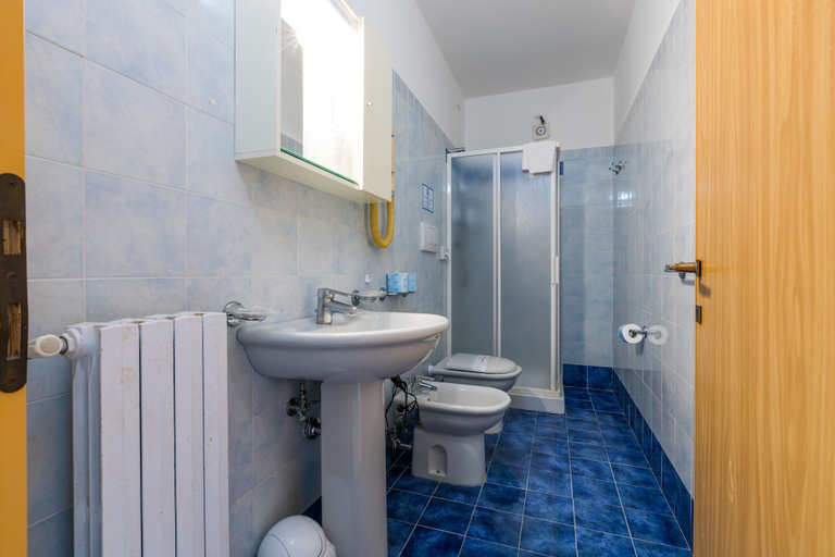 Bathroom, Residence Stella Marina, Livorno