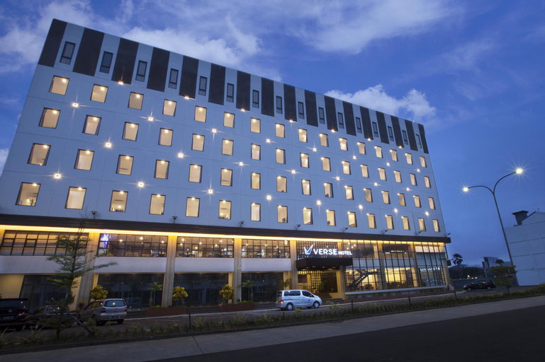 Exterior 4