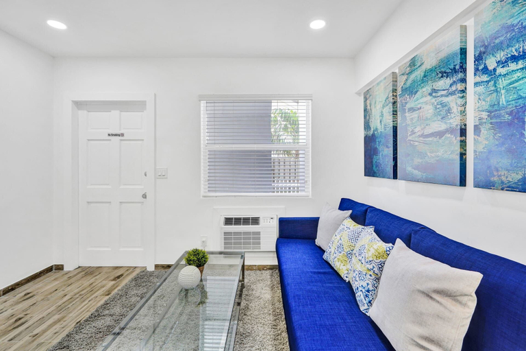 Bedroom 3, Newly Renovated Apt-unit #1 Close to Beach, Broward
