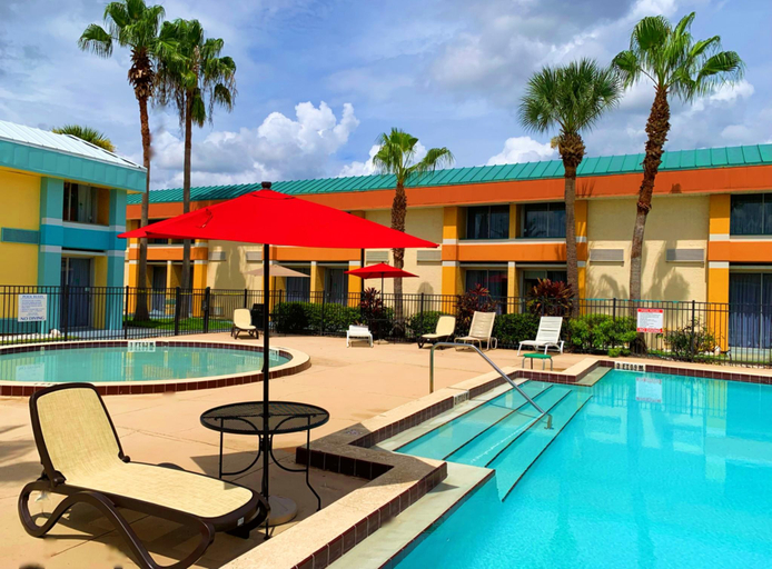 Sport & Beauty 2, Bposhtels Orlando Florida Mall, Orange