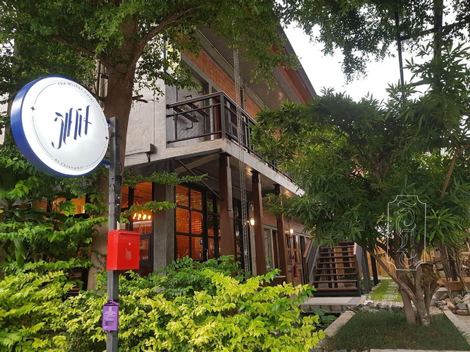 Exterior 14