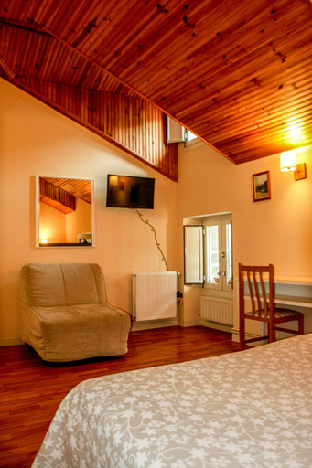 Bedroom 4, Mundaka, Vizcaya