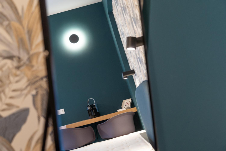 Others 4, Mavi Rooms, L'Aquila