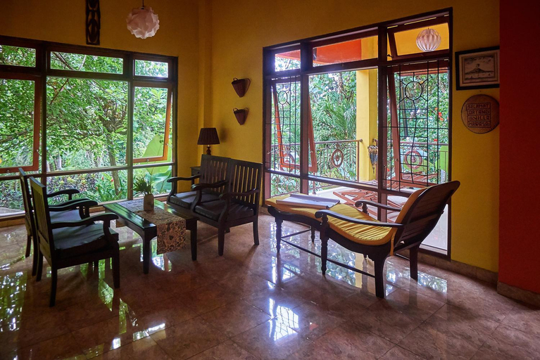 Others 5, Villa Ma'Rasai, Ternate