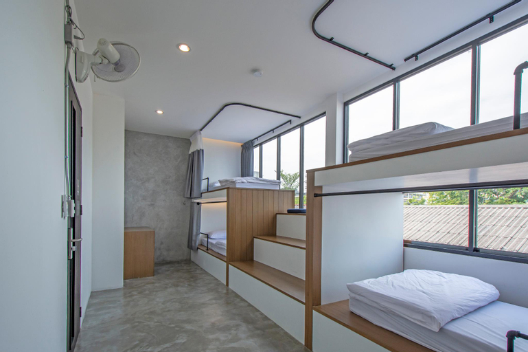Bedroom 16