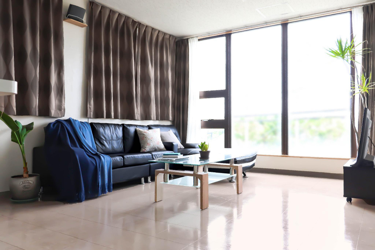 Others 5, Hotel Upi, Chatan