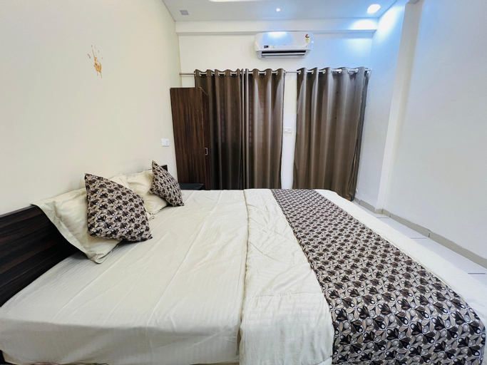 Bedroom 13