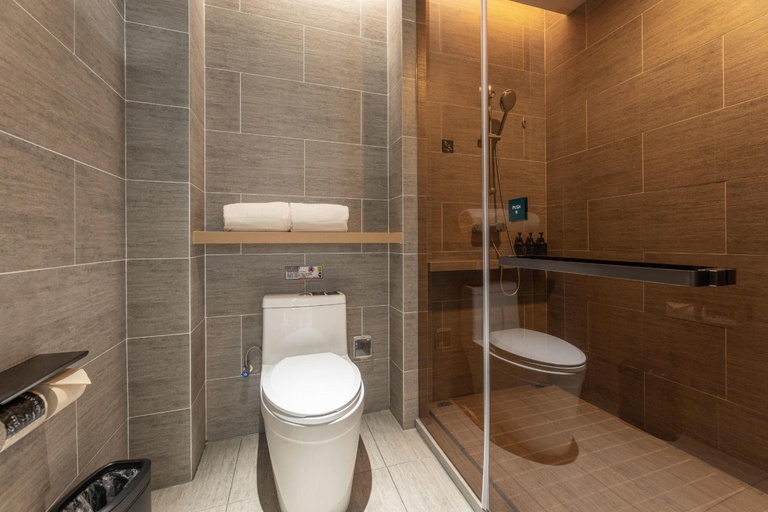 Bathroom 3, Atour Hotel Zhijiang Bridge, Hangzhou