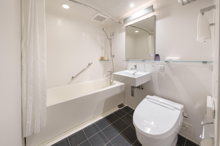 Bathroom 7