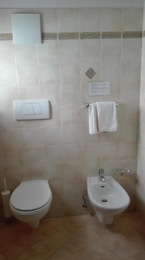 Bathroom, Pensione Valbona, Bolzano