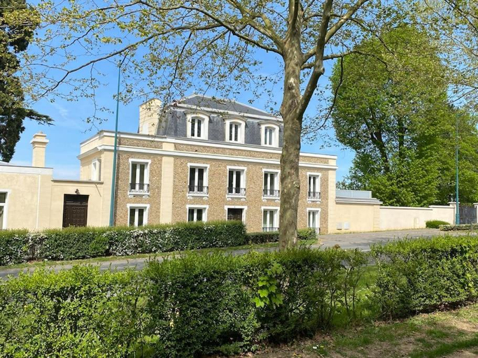 Exterior view, Studio pre de Disney, Seine-et-Marne