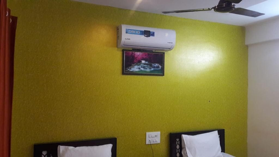 Bedroom 5, Maruthi Residency, Bangalore