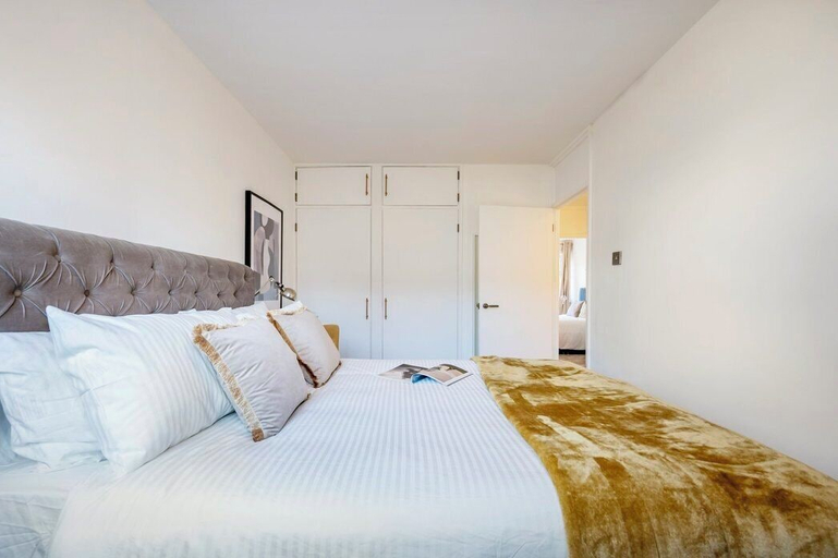 Bedroom 3, Beautiful 3bed house 7 min to Hyde Park, London