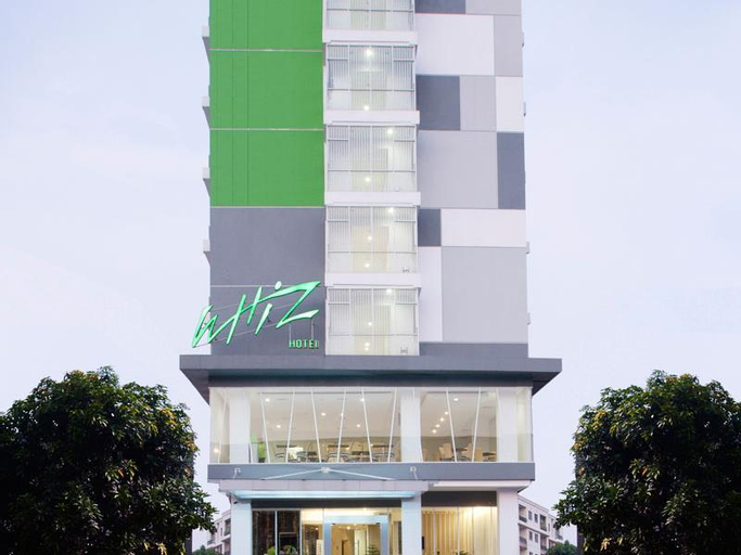 Exterior 4