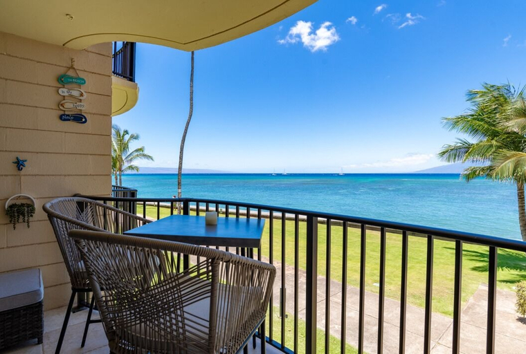 Others 5, Kahana Reef, Maui