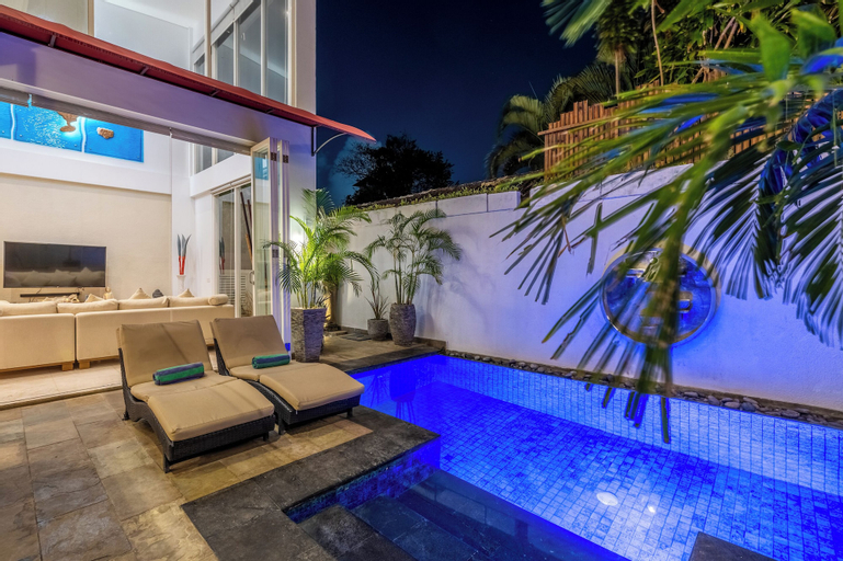 Swimming Pool 25