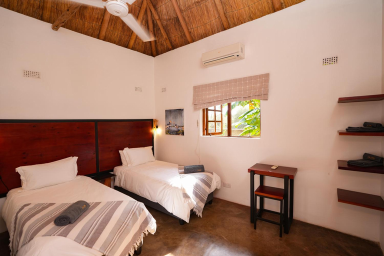 Bedroom 3, 2 bed Apartment With Pool - 2126, Hwange
