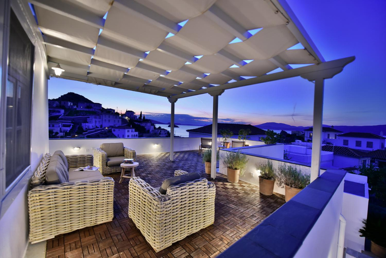 Food & Drinks, Villa Loukia, Attica