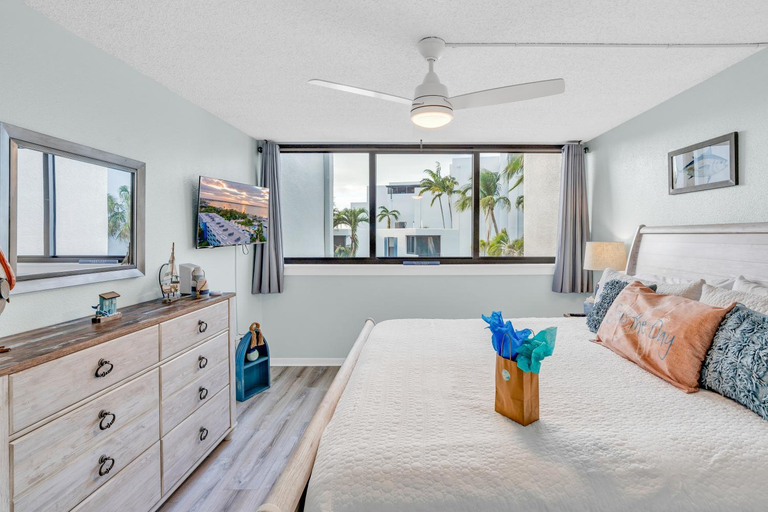 Bedroom 2, 2BR in Key largo w pool and sunset views, Monroe
