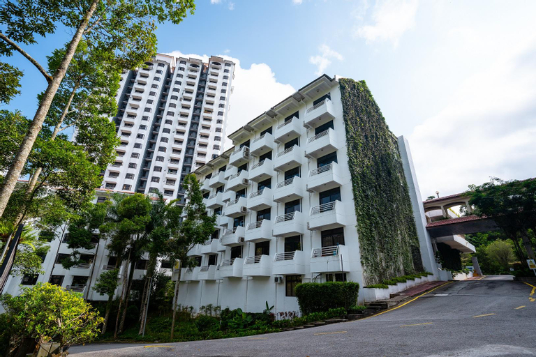Exterior 3