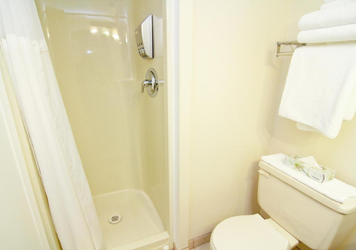 Bathroom 3, Heron's Landing Hotel, Comox-Strathcona