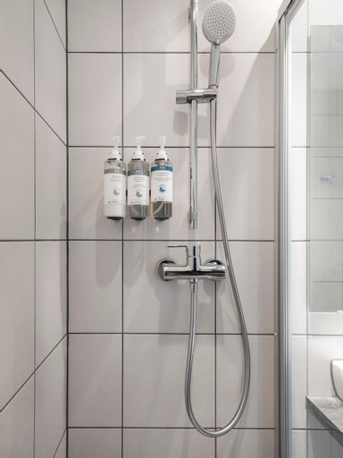 Bathroom 5