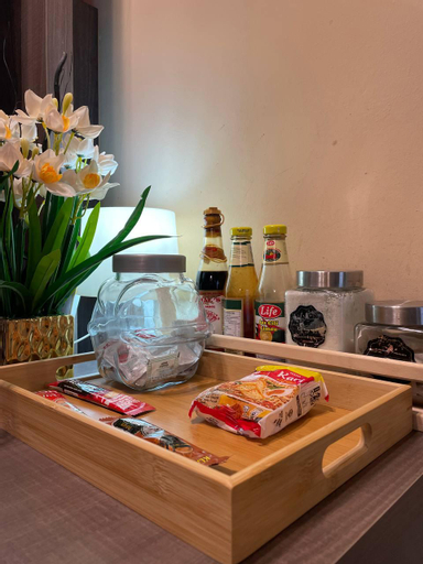 Food & Drinks