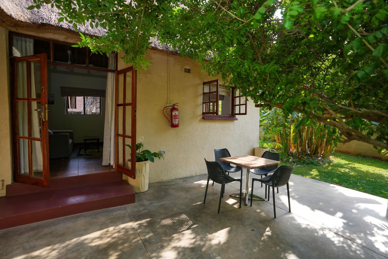 Exterior & Views, 2 bed Apartment With Pool - 2126, Hwange