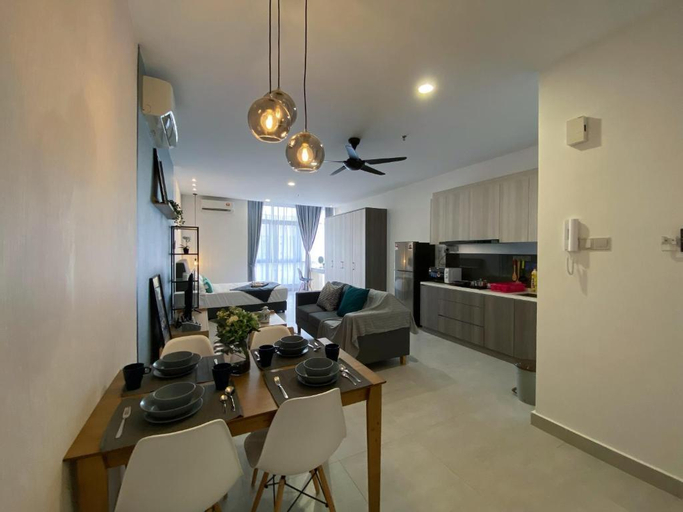 Dining Room 9