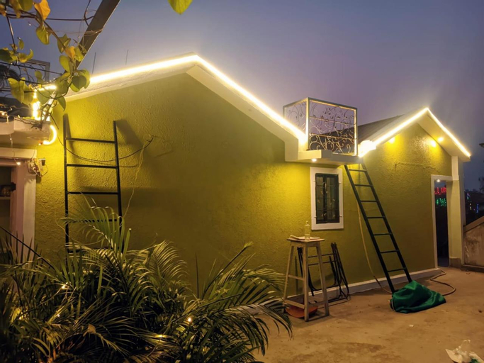 Luxury stay at Pravuprasad Homestay near Bhubaneswar Airport and Railway Station, Khordha