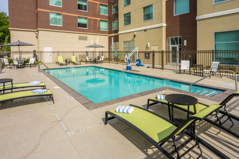 Sport & Beauty, Hilton Garden Inn Memphis East Germantown, Shelby