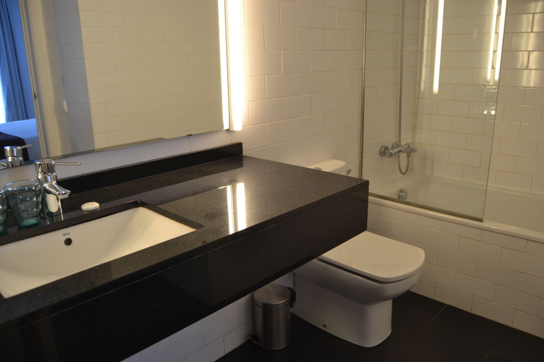 Bathroom 3, Durlet Beach Apartments, Barcelona