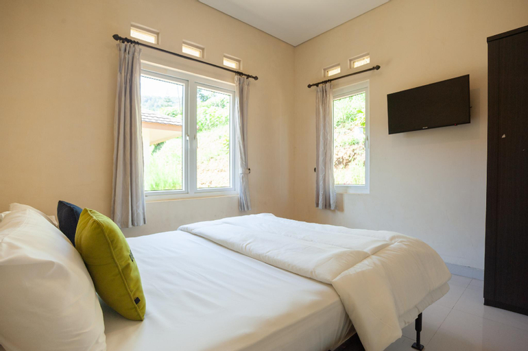 Bedroom 9