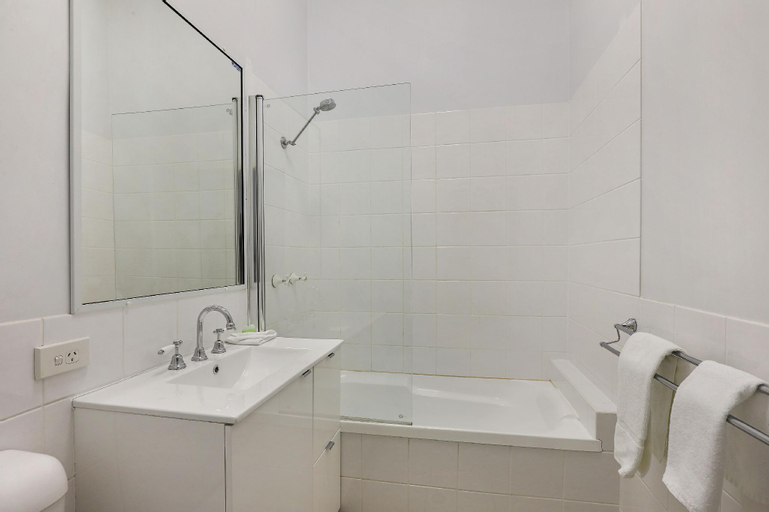 Bathroom 9