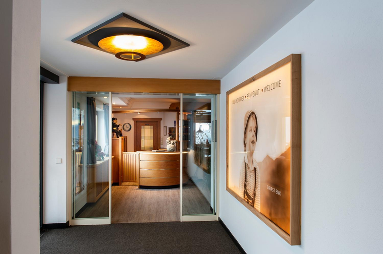 Public Area, Hotel Alpenfrieden, Bolzano
